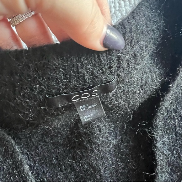 COS - Oversized Longline Wool-Blend Cardigan - Black - Picture 6 of 10